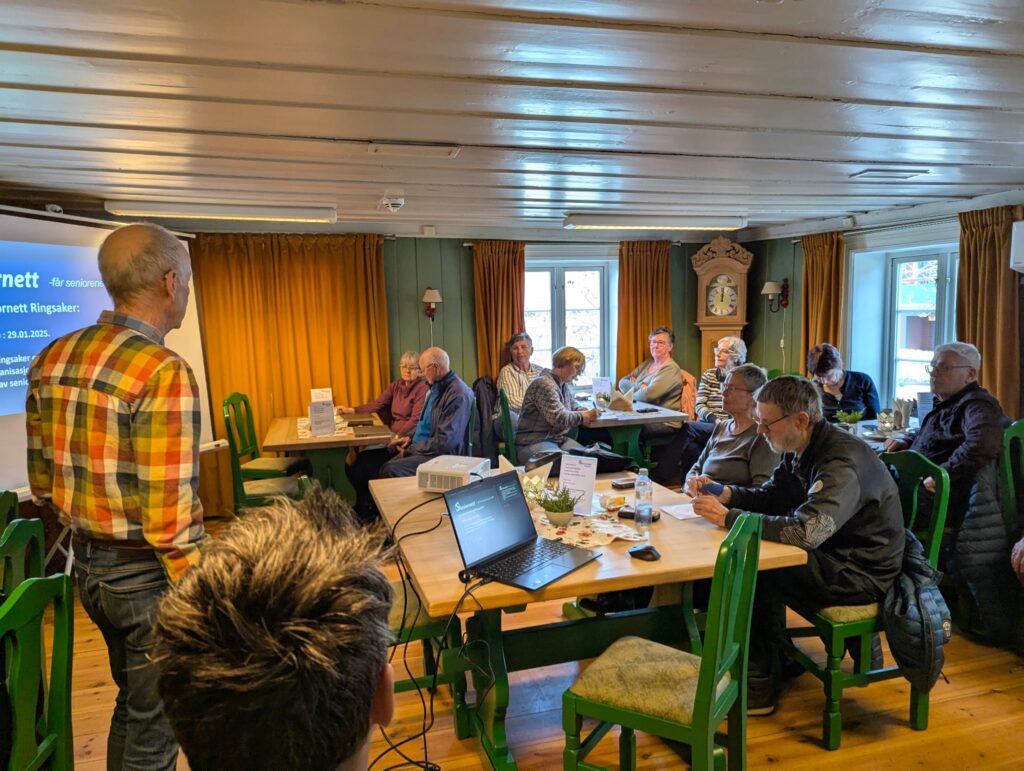 Datakafe på Buttekvern i Brumunddal april 25